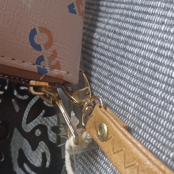 AEROPOSTAL WALLET 💖 - Picture 3 of 6